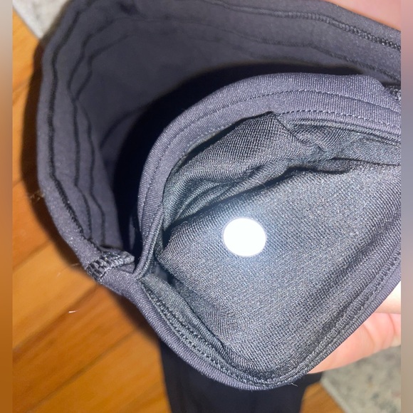 Lululemon Fresh in Mesh Crop Black Leggings (19”) - Picture 4 of 6